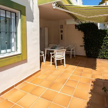 Fontana Iii, Bajo, 2 Dormitorios, By Bookindenia Appartement *