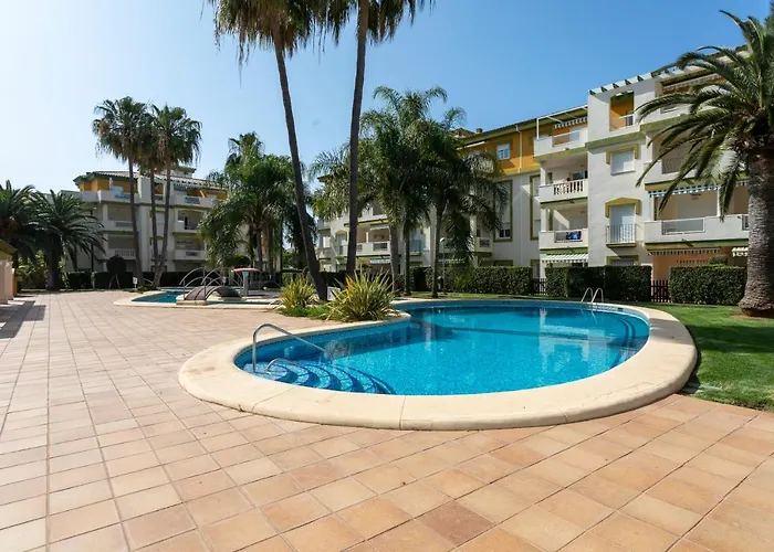 Fontana Iii, Bajo, 2 Dormitorios, By Bookindenia Apartment