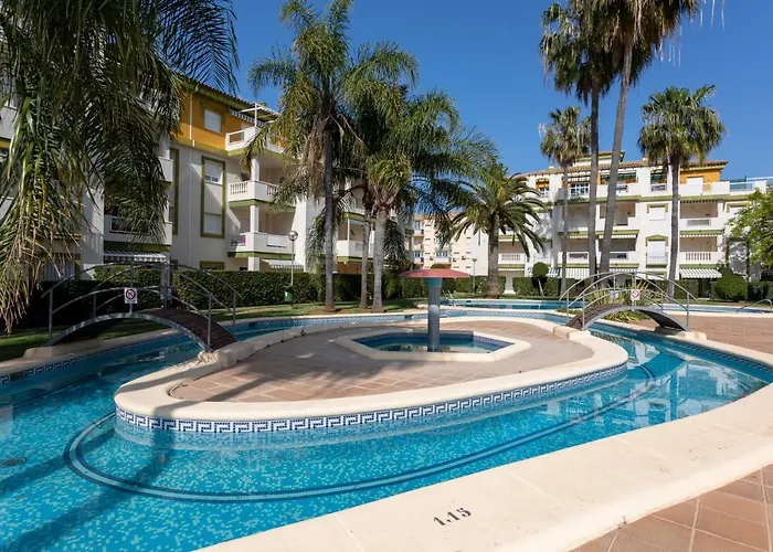 Fontana Iii, Bajo, 2 Dormitorios, By Bookindenia Denia