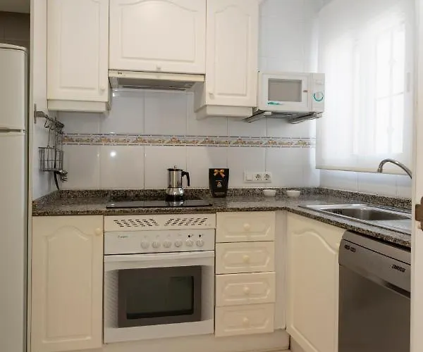 Fontana Iii, Bajo, 2 Dormitorios, By Bookindenia * Denia