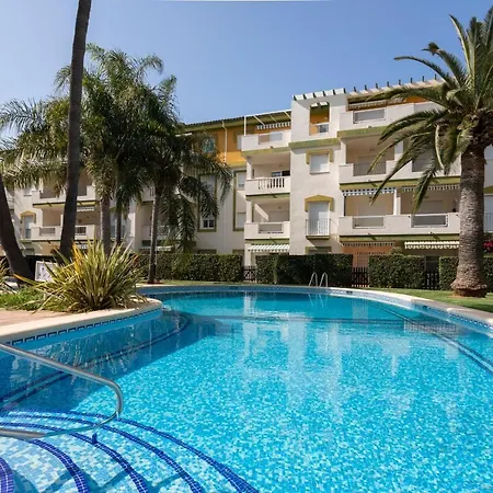 Fontana Iii, Bajo, 2 Dormitorios, By Bookindenia