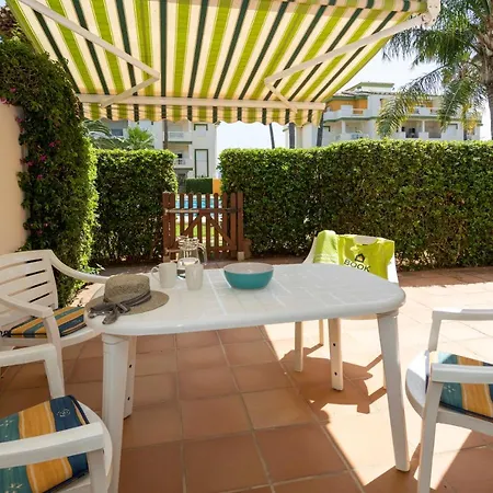 Apartment Fontana Iii, Bajo, 2 Dormitorios, By Bookindenia Dénia